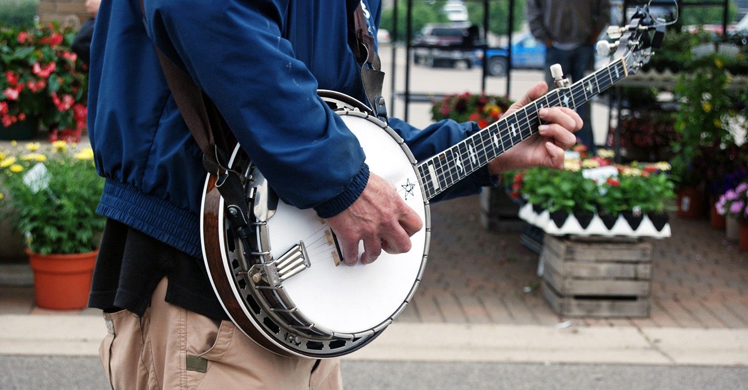 The 10 Best Banjo Lessons Near Me (with Free Estimates)