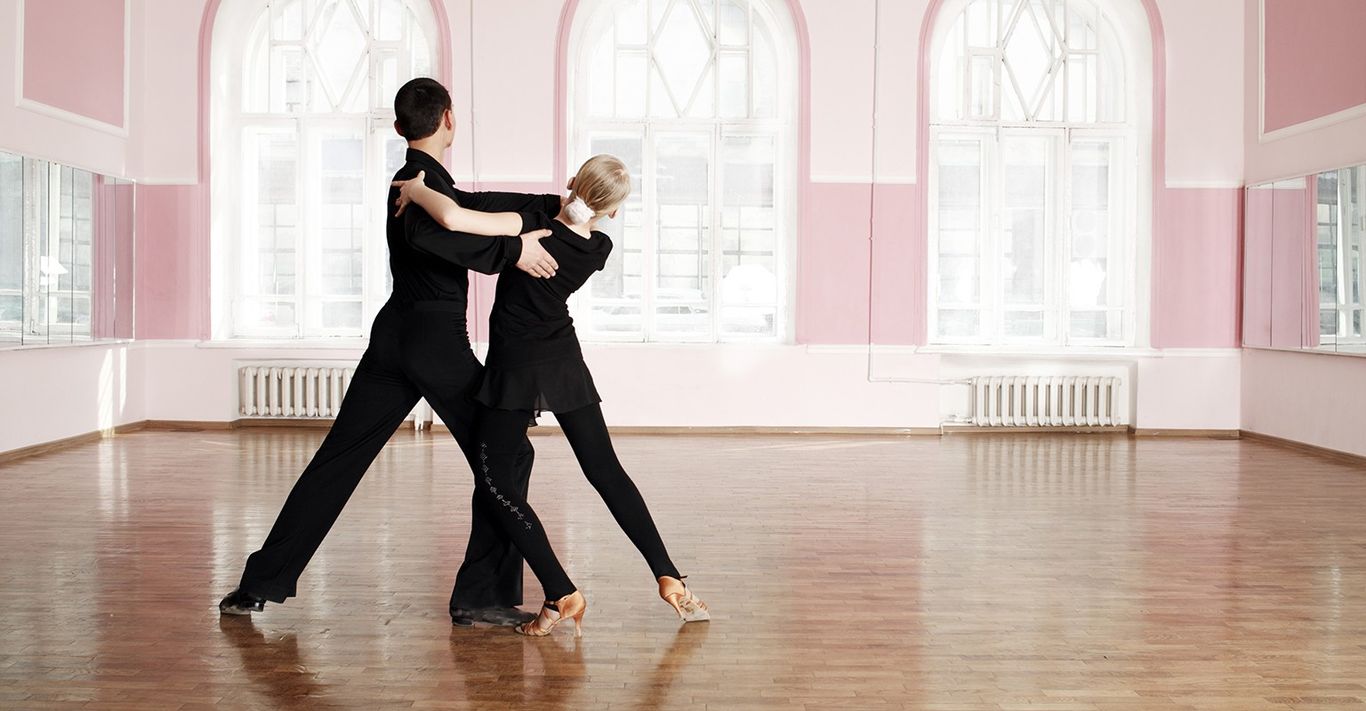 The 10 Best Dance Lessons For Adults Near Me (with Free