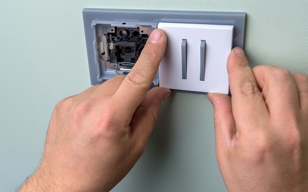 Switch and outlet repair cost