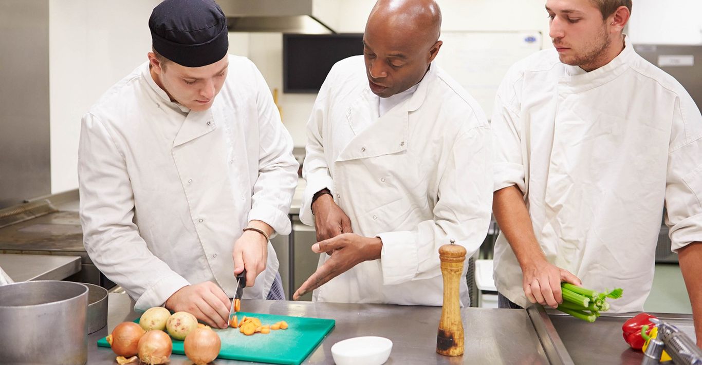 The 10 Best Beginner Cooking Classes Near Me (with Free Estimates)