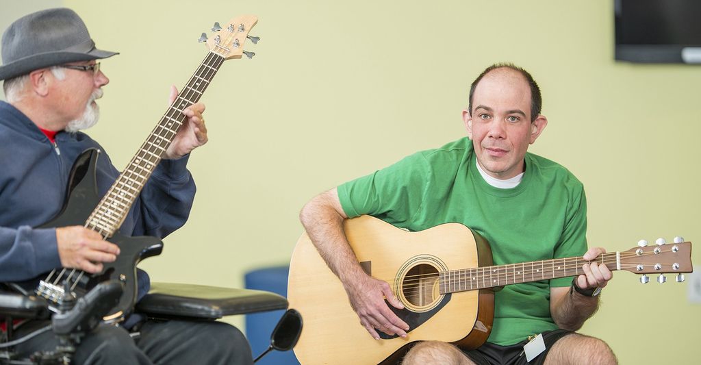 Find a Spanish guitar instructor near you