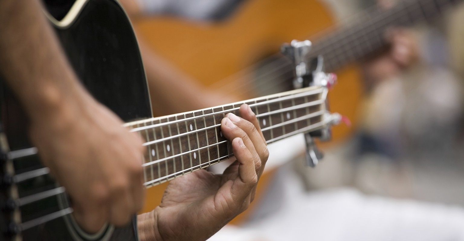 The 10 best bass guitar lessons near me with free estimates 