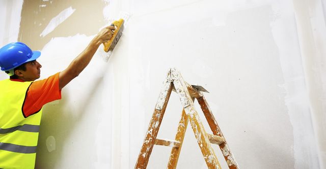 The 10 Best Drywall Repair Contractors With Free Estimates - How Much Does Drywall Cost To Repair