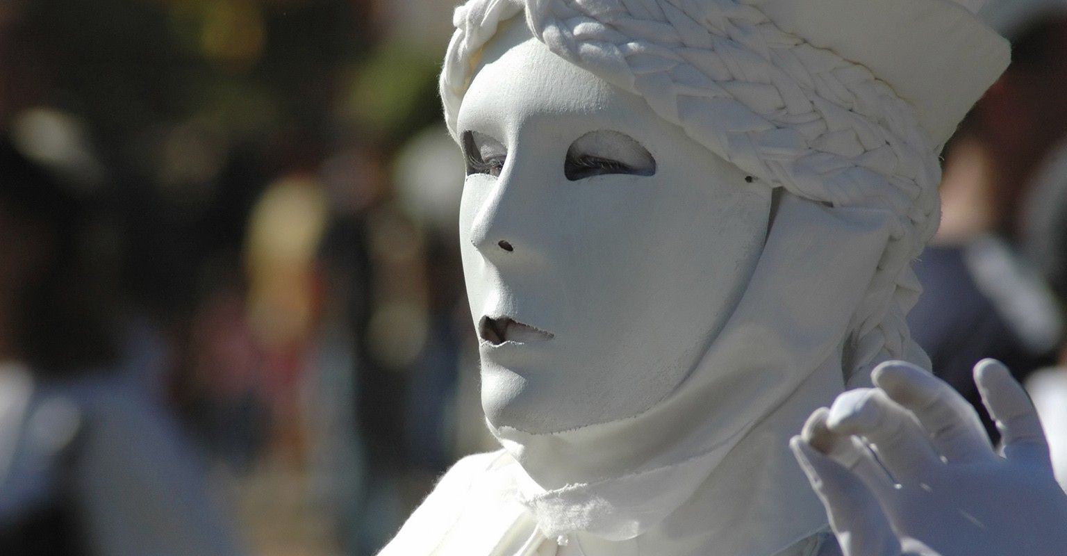 Living Statues Near Me at Robert Deshotel blog