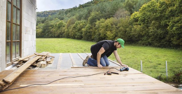 The 10 Best Deck Builders Near Me (with Free Estimates)