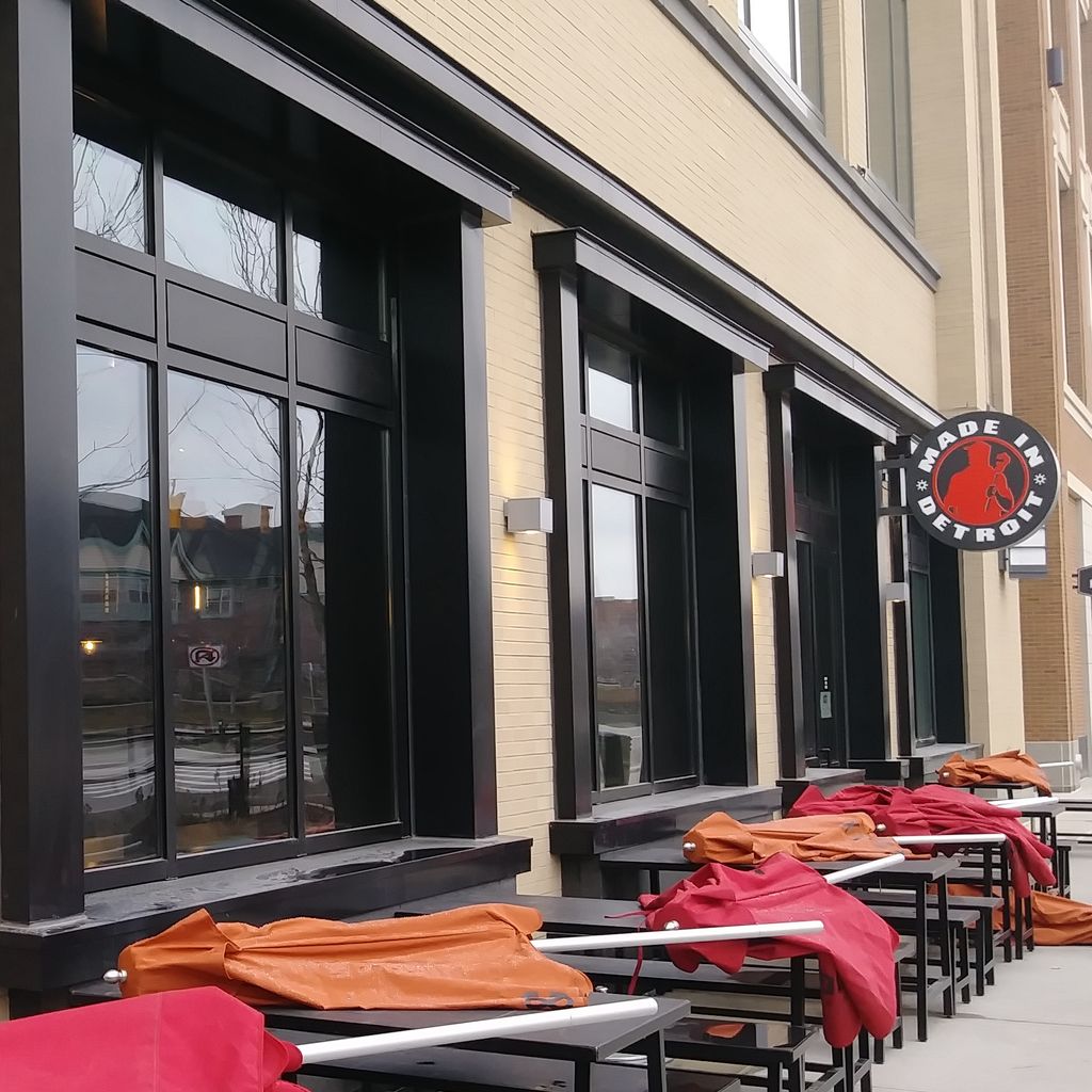 We clean the windows at kids rocks resturant😀 I al