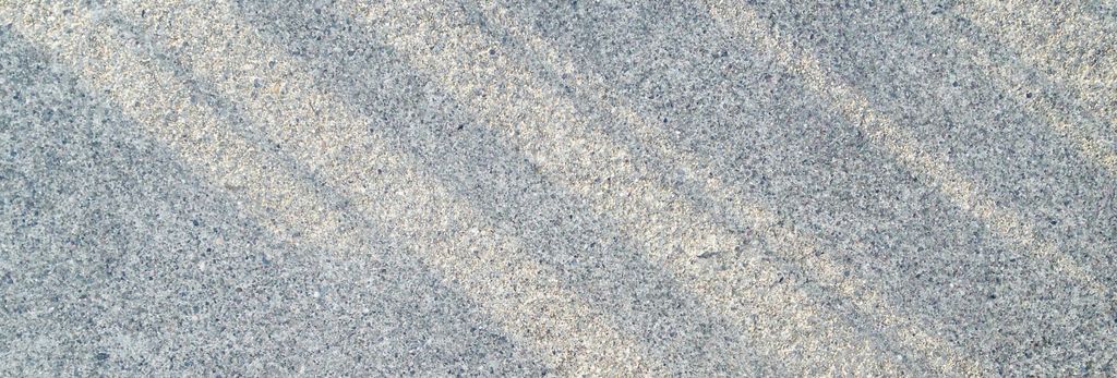 Find a concrete driveway and floor installer near Fontana, CA