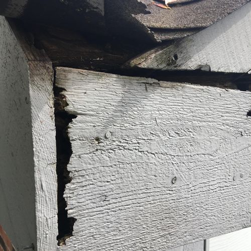Rotten fascia and soffit due to roof damage