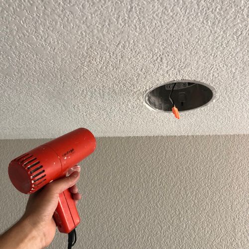 Drywall repair with Texture around can light