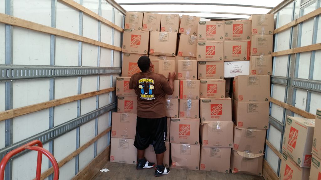 Properly stacking and staging for safe travel.