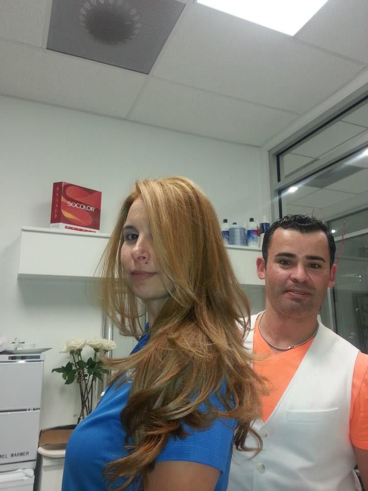 New color, cut and blow dry side view