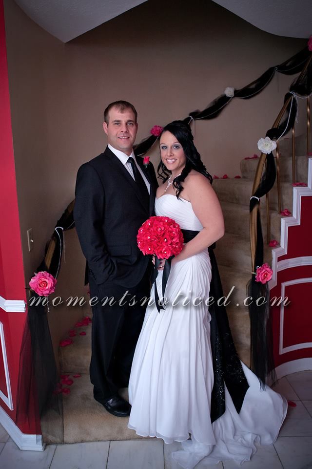 Wedding in a Home Photo by momentsnoticed.com