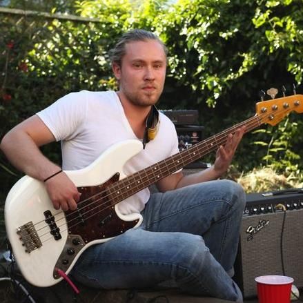 Wes Campagna - Guitar, Bass, and Cello Lessons