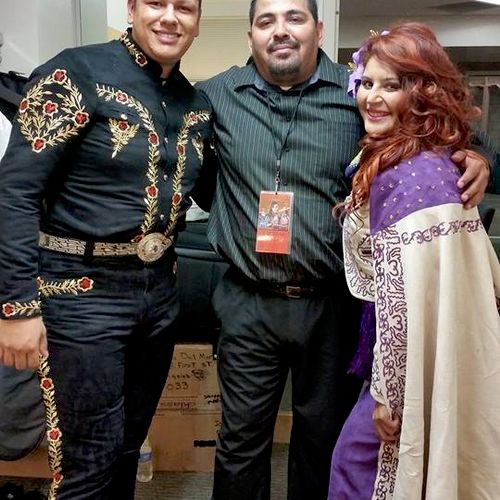 With Mariachi singers Josue Hernandez and Pobedy M