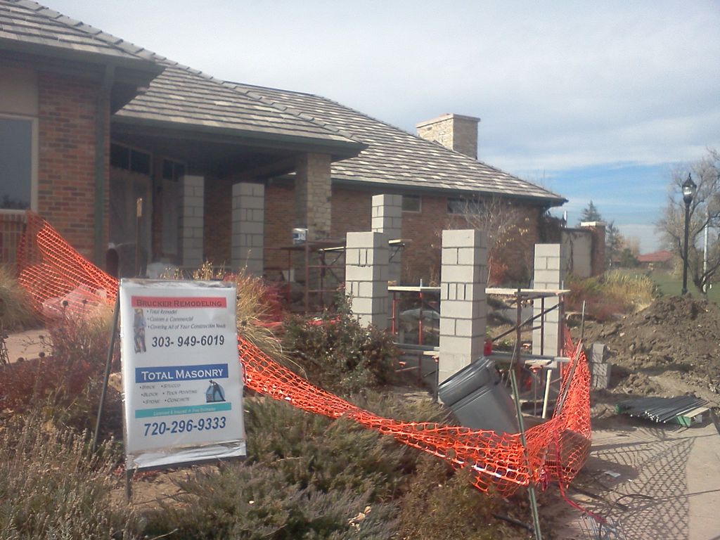 START OF LAKEWOOD GULF COURSE ENTRANCE TO CLUBHOUS