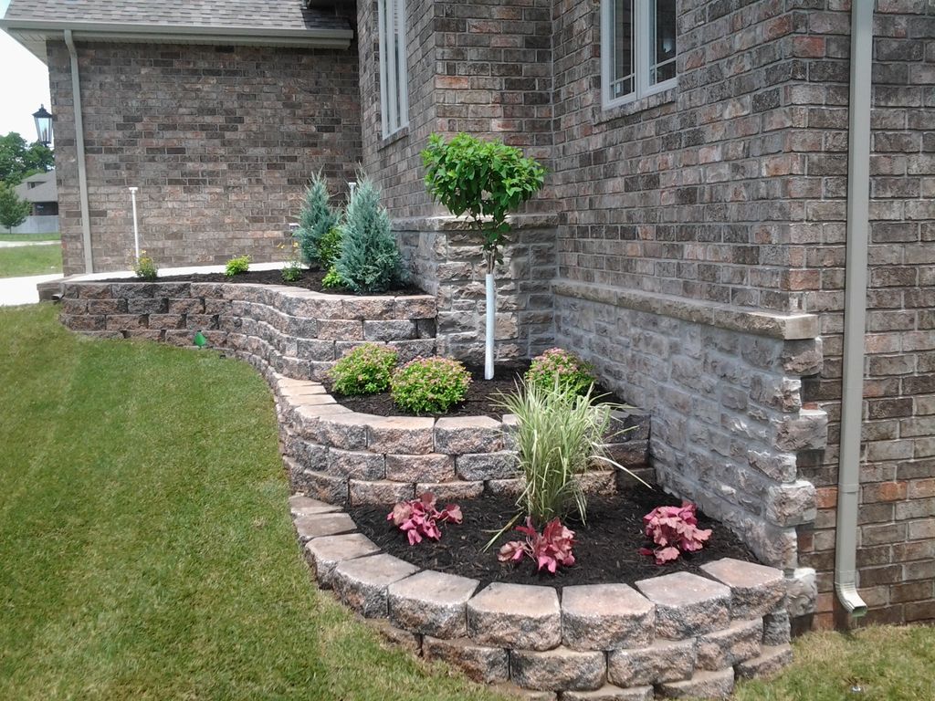 2013 Parade of Homes Landscape - finished beds