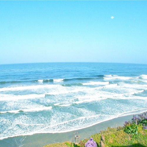 La Jolla Ocean View Beach Home with HD Property Vi