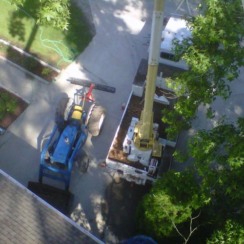 Removing tree very near a house.