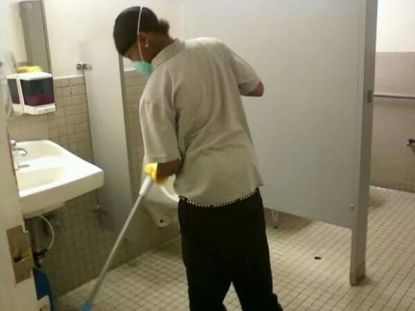 Cleaning the gap store in sea girt new jersey