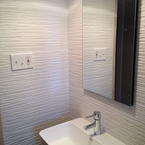 a pic of a recent bathroom I did in DC. I had to g