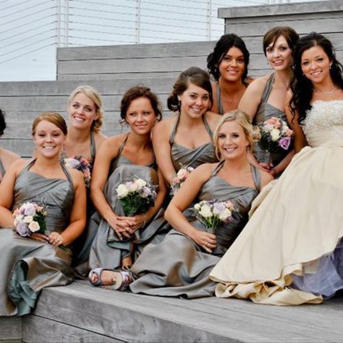 The bride with her beautiful best friends!