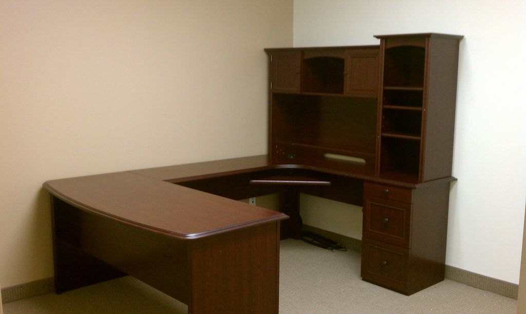 Realspace Broadstreet Contoured U-Shaped Desk with