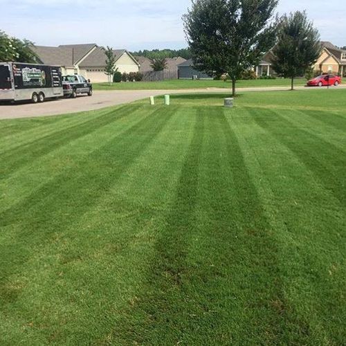 Full Service Lawn- Lawn Mowing Stripes