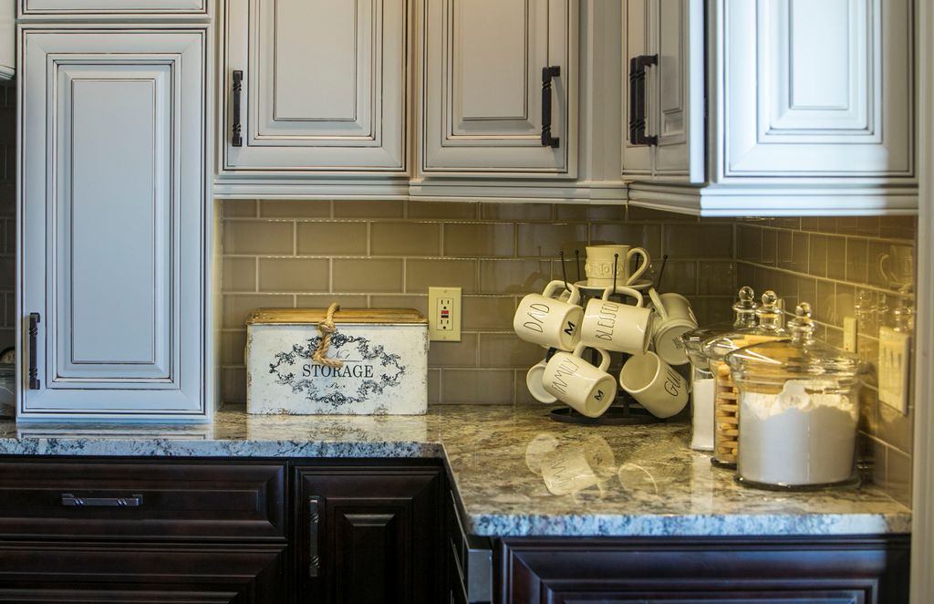 Kitchen Detail 2