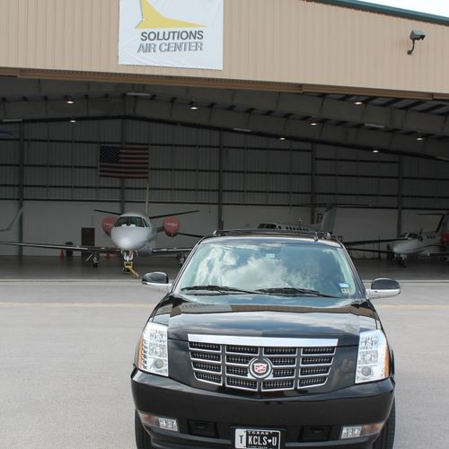 Cadillac Escalade ESV, travel in style with six pa