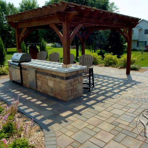 Design a outdoor room into your landscape with mic