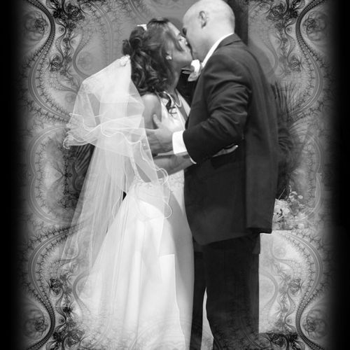 Mulka Wedding, "now you may kiss the bride". Cadil