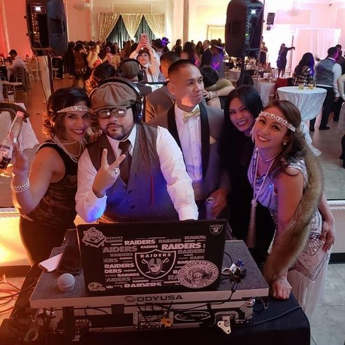 Roaring 20’s Theme Party