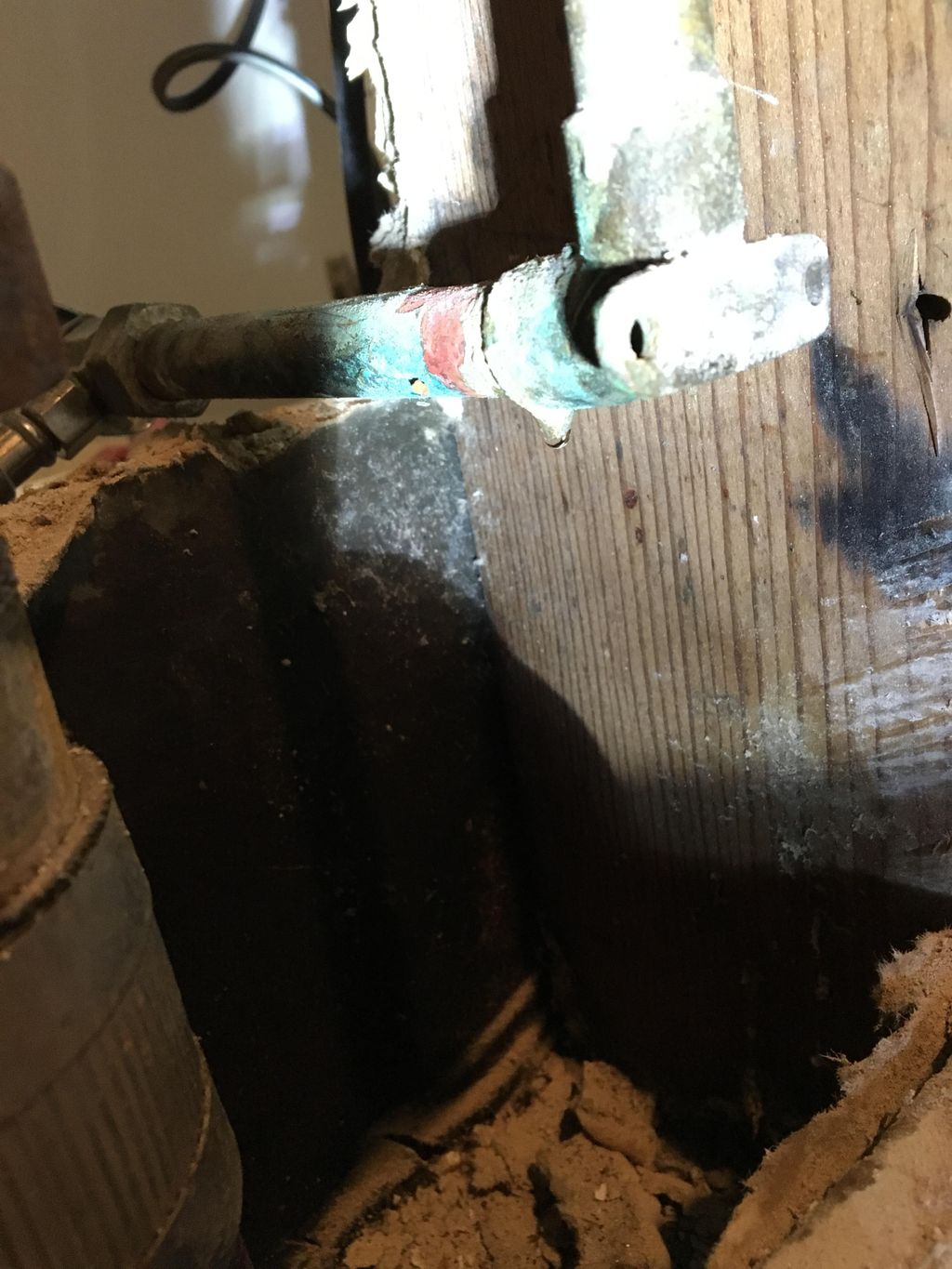 Slow leak dripping from fitting.