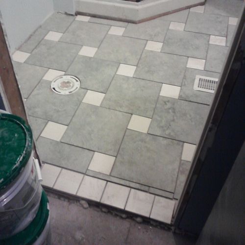 Bathroom floor tile layed in Franklin, IN.