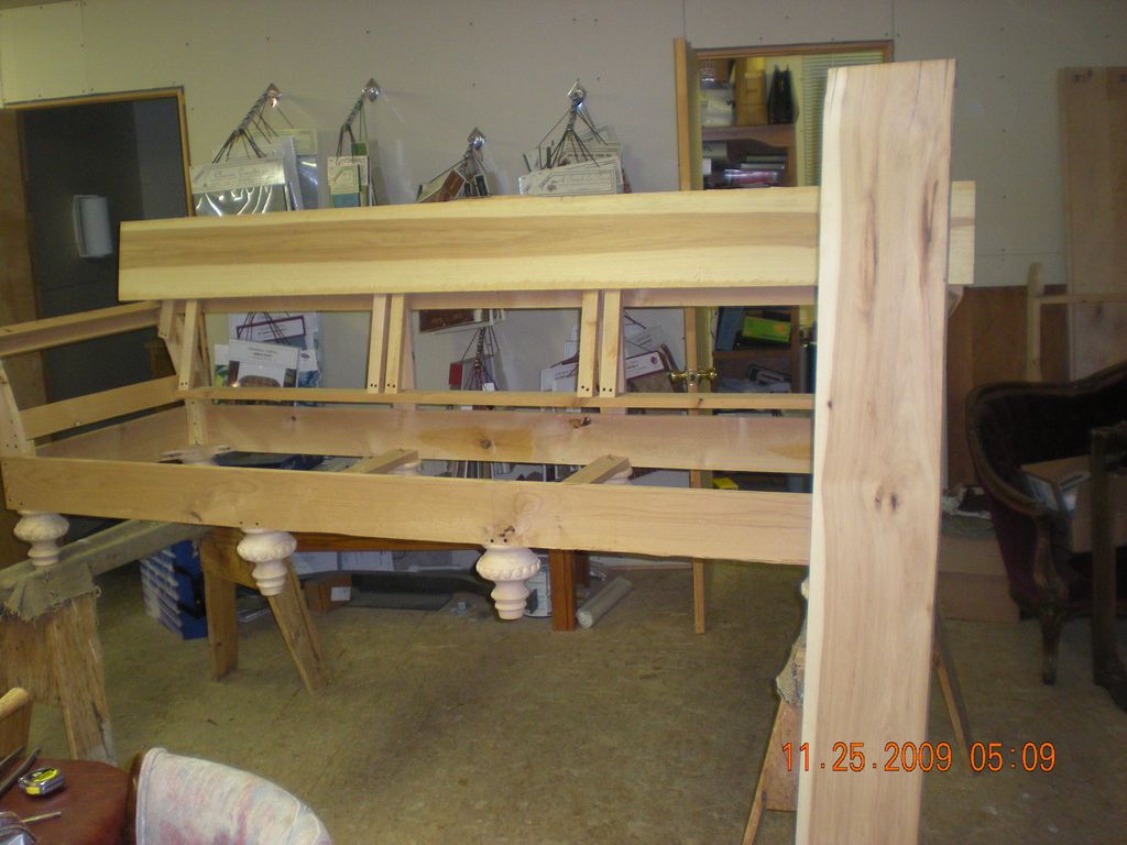 Custom sofa/Early stage ,laminating the hickory tr
