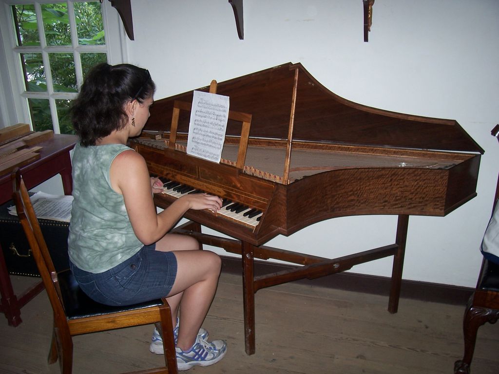Colonial Williamsburg harpsicord