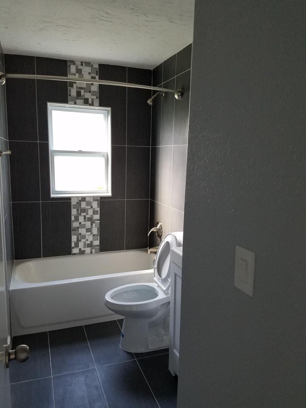 Complete Home Remodel Oct 2016
2nd Bath