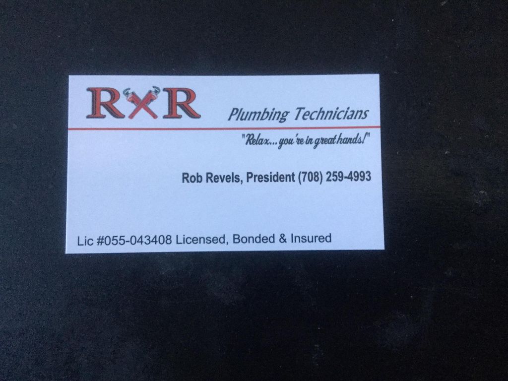 R & R plumbing technicians
