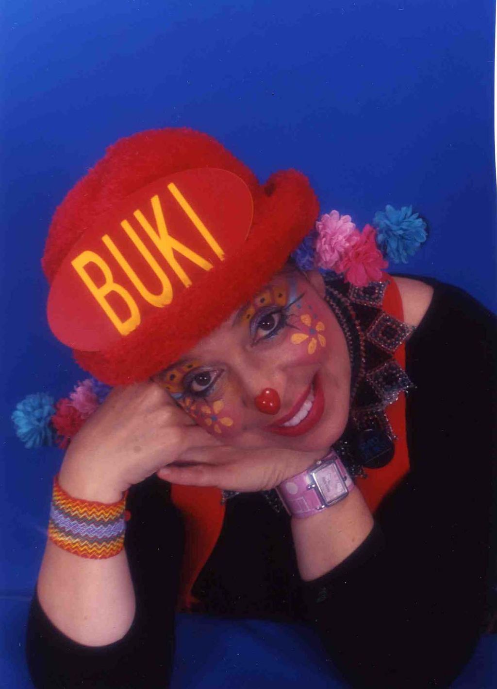 Buki: The English and Spanish Clown