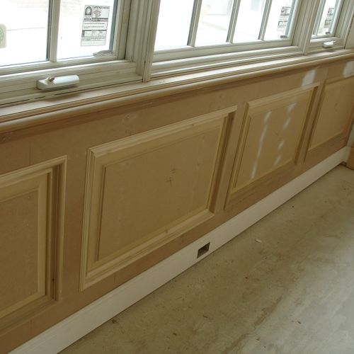 Raised panel wainscoting with raised panel molding