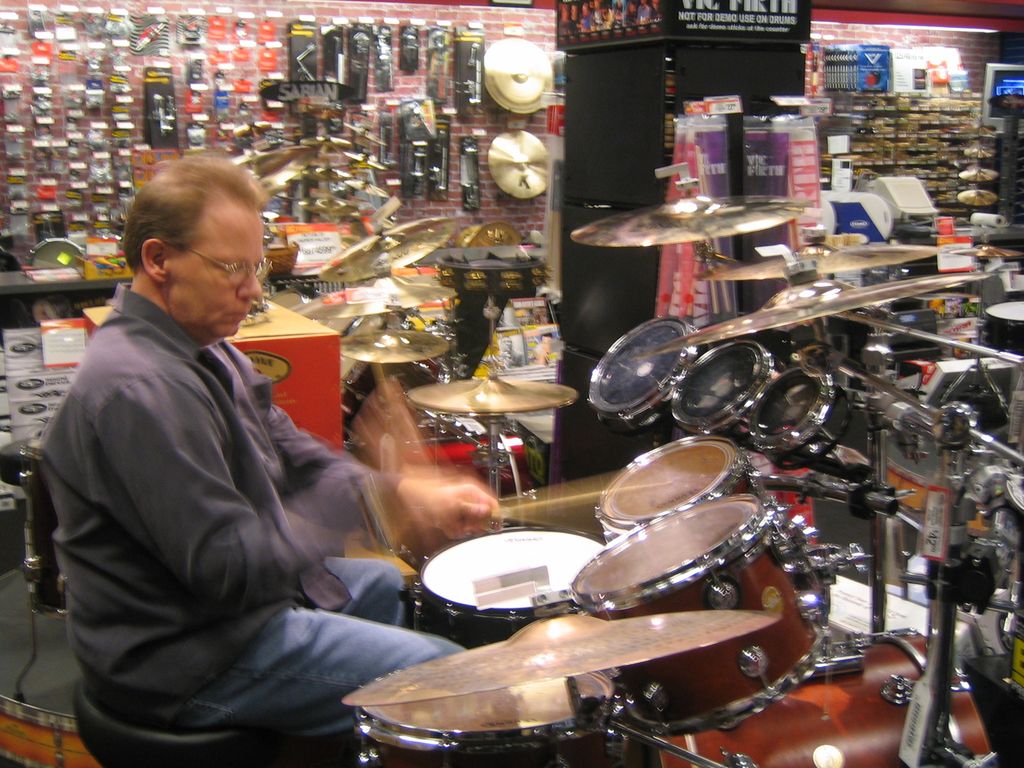 Jamming @ Guitar Center Naperville...I worked ther