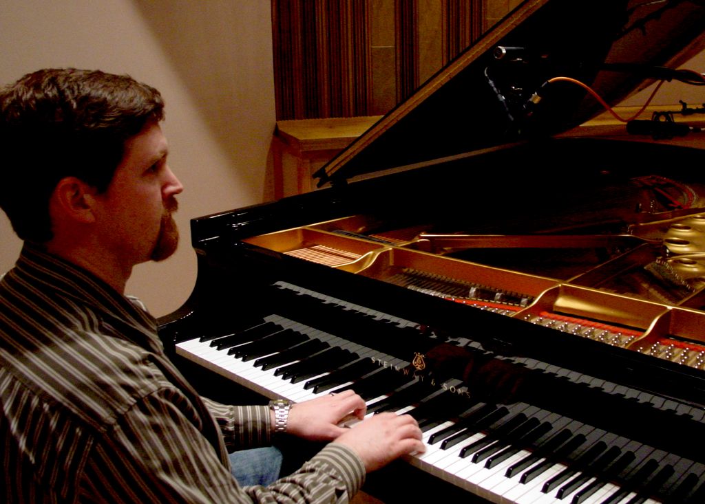 Aural Piano Tuner & Certified Technician
