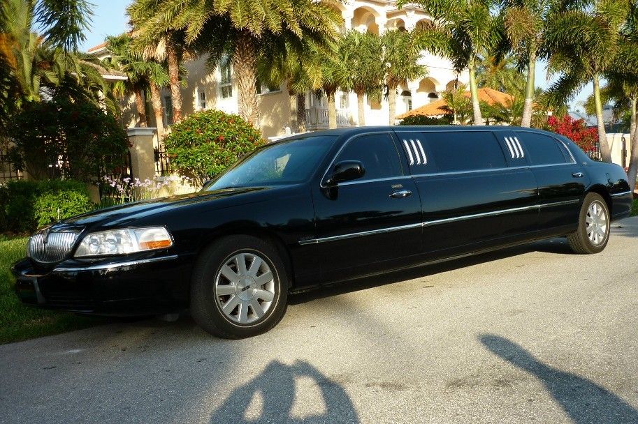 Lucy The Limo