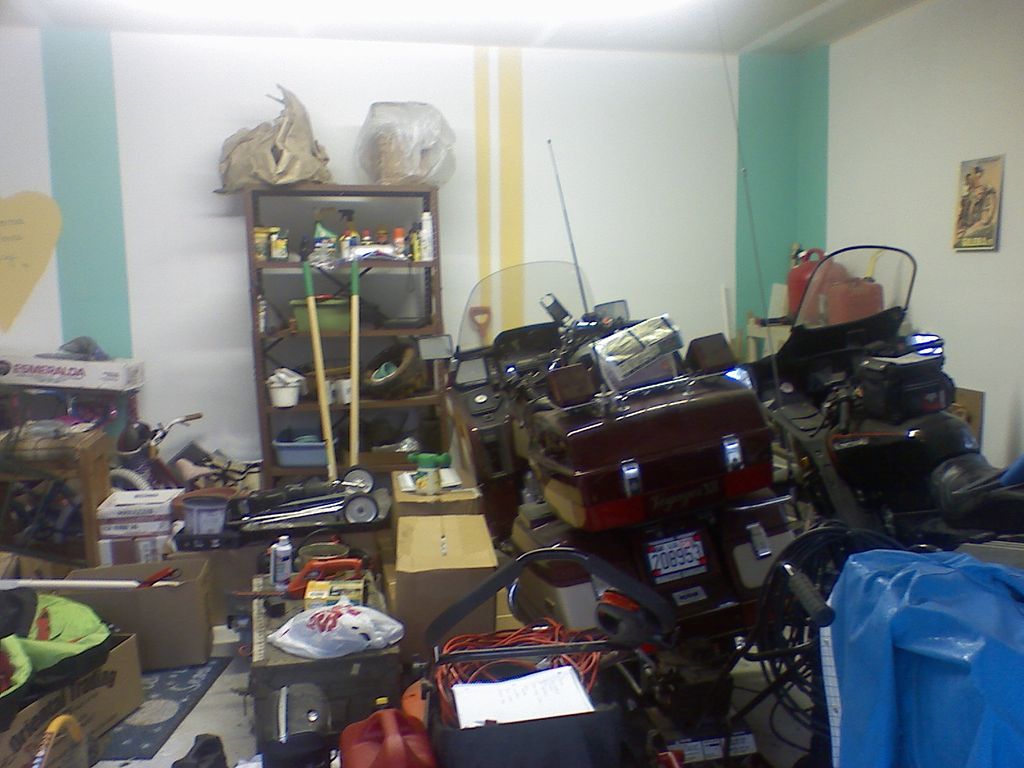 Garage - totally unorganized