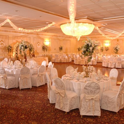 Ballroom surrounded by Italian crystal chandeliers
