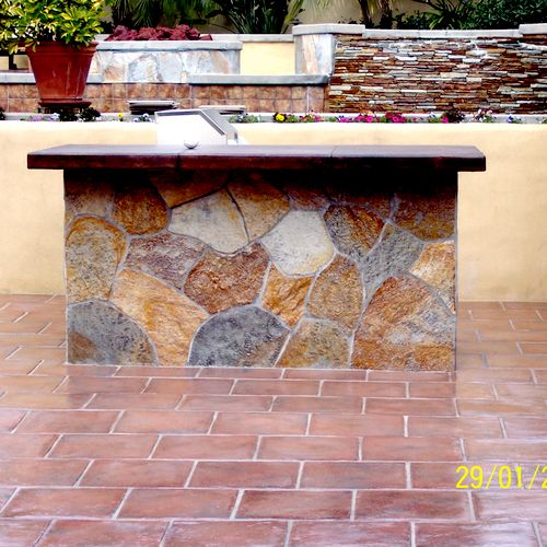 outdoor b-ques and concrete countertops
