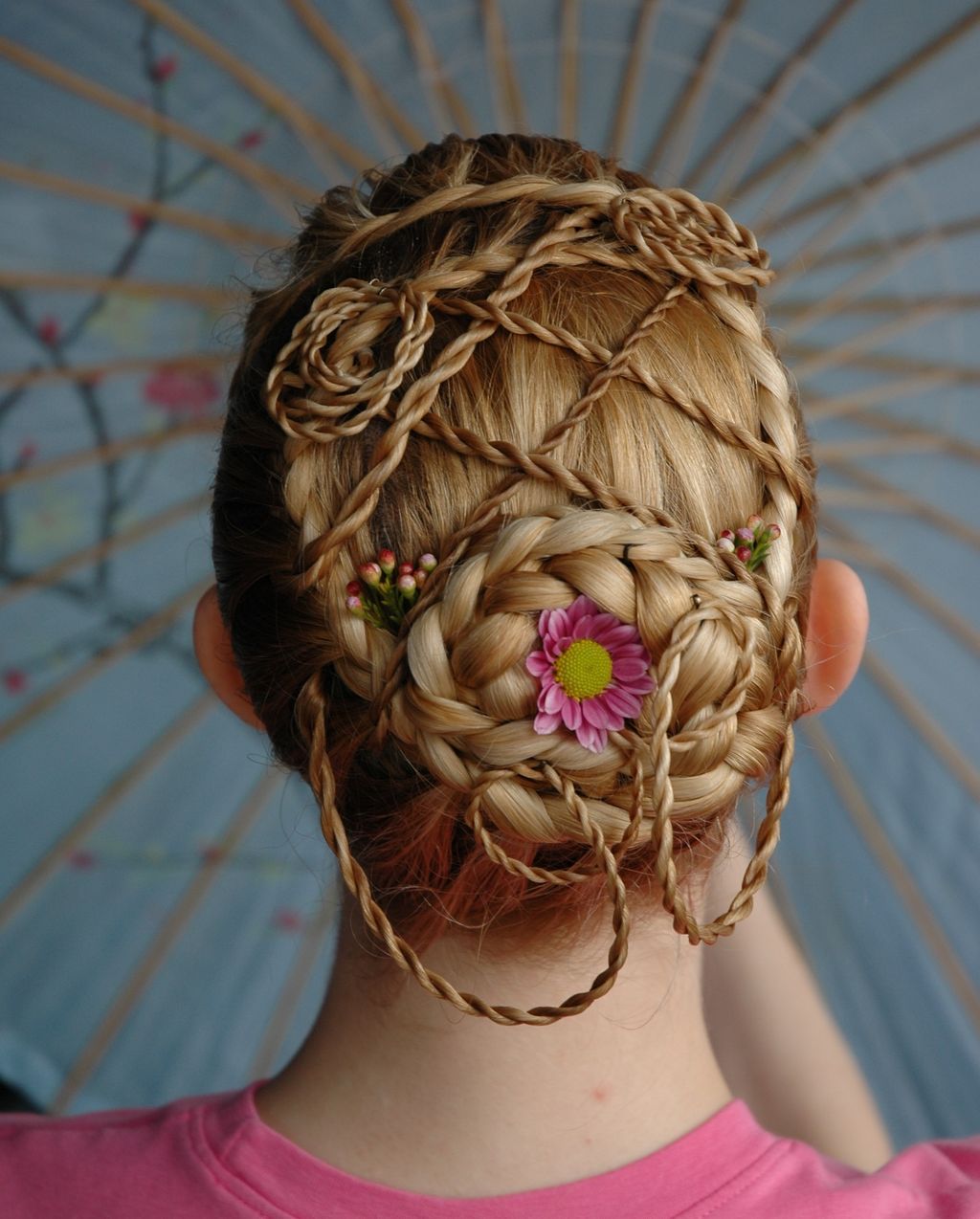 Exquisitely Twisted Hair Braiding