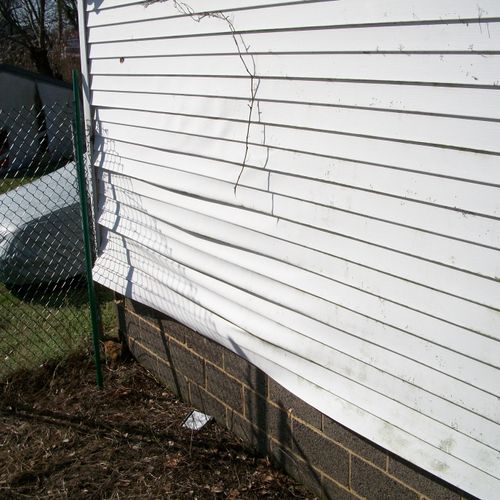 Damage to vinyl siding by heat from Barb-Q grill