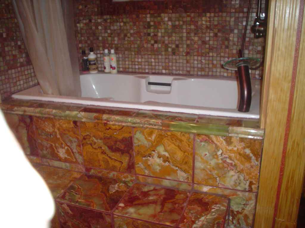whirlpool tub with tile around