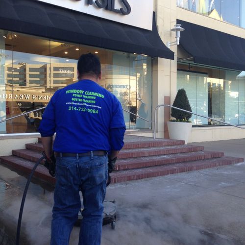 Retail storefront cleaning at Preston Center Plaza